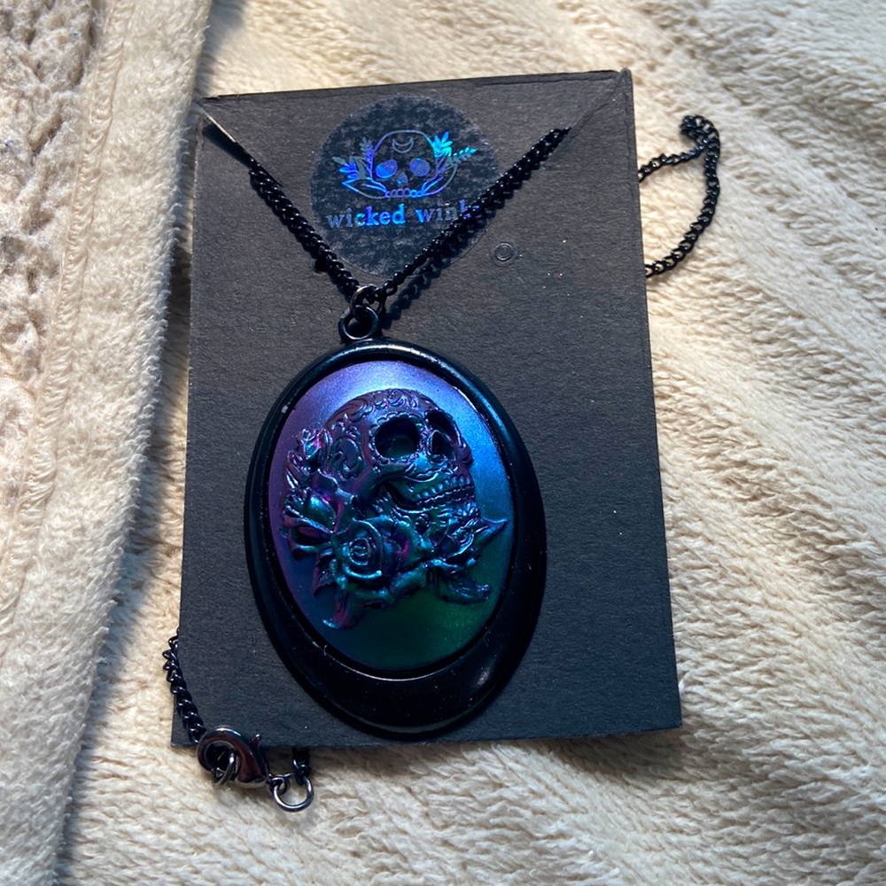 Etsy wicked winks limited edition necklace